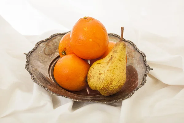 Naranjas y peras — Foto de Stock