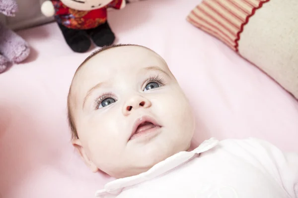 Linda menina pequena — Fotografia de Stock