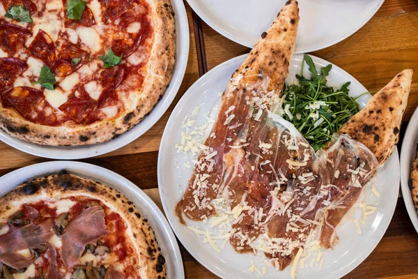 Italian Pizza Restaurant Shot Top Natural Light — Stock Photo, Image