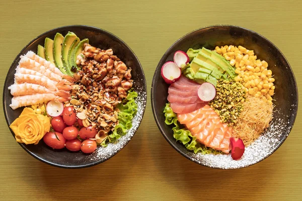 日本料理店のポケ寿司の丼 トップビュー — ストック写真