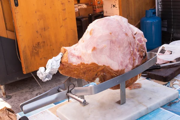 Whole Cooked Ham Ready Sliced — Fotografia de Stock