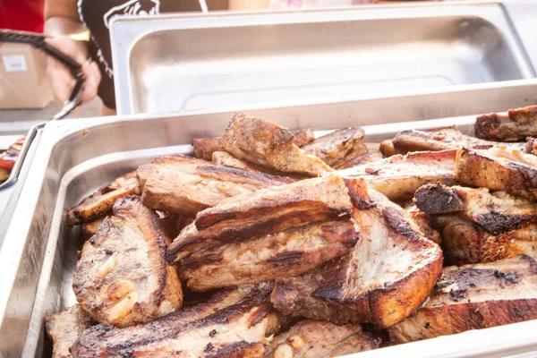 Grilled Pork Ribs Container Muggia Summer Carnival Fair Trieste Italy — Fotografia de Stock