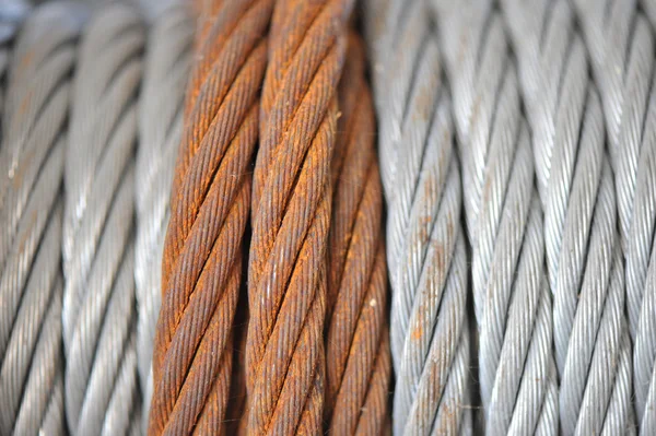 Ржавый кабель — стоковое фото