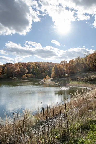 Colores de otoño Lago —  Fotos de Stock