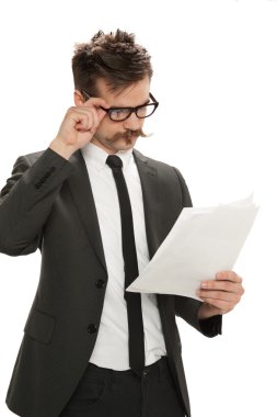 evrakları inceleyerek işadamı