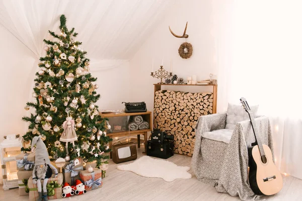 Decoração Interiores Natal Com Troncos Itens Vintage — Fotografia de Stock