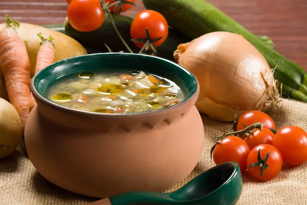Minestrone - supă italiană de legume — Fotografie, imagine de stoc