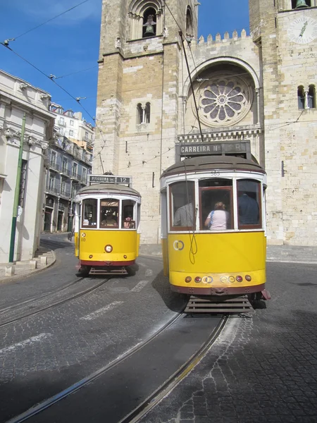 Straßenbahn in lisbon (portugal) — Stockfoto