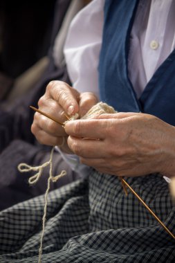 Triko makinesi (geleneksel el sanatı)