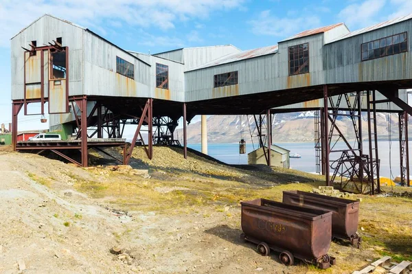 Antigua Fábrica Minas Carbón Antiguo Centro Cables Longyearbyen Isla Spitsbergen — Foto de Stock