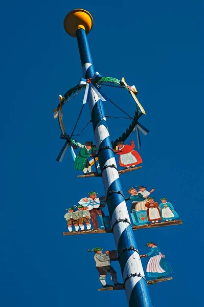 May Pole Traditional Bavarian Figures Schliersee Bavaria Germany Europe — Stock Photo, Image