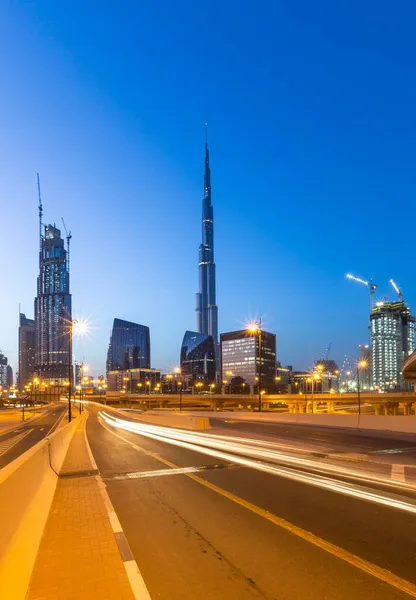 Шейх Заїд Роуд Скайлайн Бурдж Халіфа Сутінки Центр Дубая — стокове фото