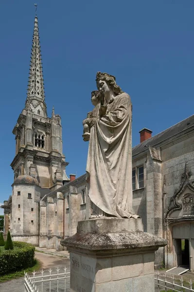 Madonna Sculpture Καθεδρικός Ναός Lucon Cathedrale Notre Dame Assomption Luon — Φωτογραφία Αρχείου