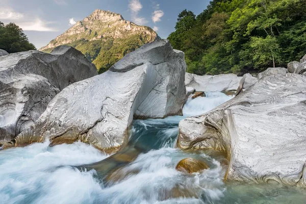 Verzasca Dağı Nehri Kayalık Arazi Valle Verzasca Ticino Lepontine Alps — Stok fotoğraf