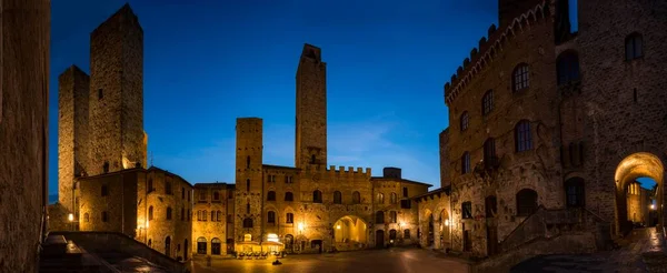 Piazza Del Duomo Skyline Blue Hour San Gimignano Toscane Italie — Photo