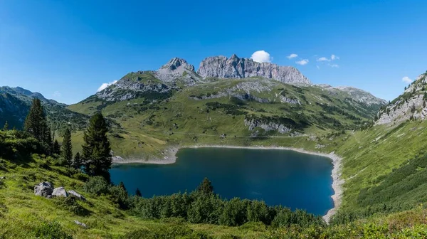 Formarinsee Rote Wand Góry Lechquellen Alpy Północne Vorarlberg Austria Europa — Zdjęcie stockowe