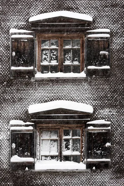 Snow Covered Windows Old Farmhouse Hittisau Bregenz Forest Vorarlberg Austria — Stock Photo, Image