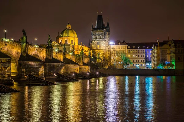 Mołdawia Most Karola Wieża Mostowa Kościół Franciszka Asyżu Scena Nocna — Zdjęcie stockowe