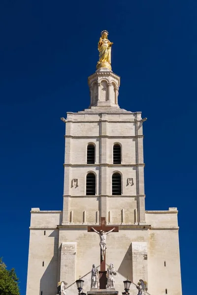 Estatua Dorada Santa María Alto Catedral Notre Dame Des Doms —  Fotos de Stock