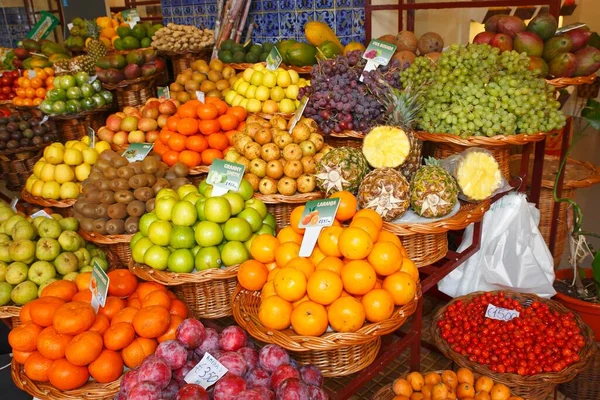 Fruit Stall Various Fruits Market Hall Funchal Madeira Portugal Europe — Stockfoto