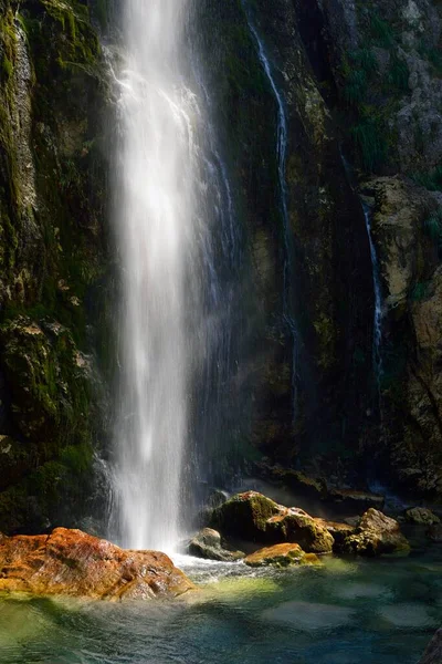 Grunas Waterfall Theth National Park Albanian Alps Albania Balkans Europe — Foto de Stock