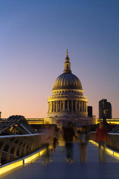 Вид Моста Тысячелетия Собор Святого Павла Лондон Англия — стоковое фото