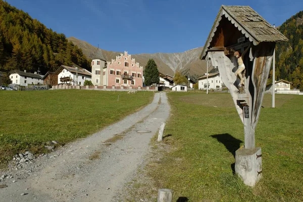 Mountain Village Plawenn Piavenna Vinschgau Bolzano Bozen Alto Adige Italy — Stockfoto