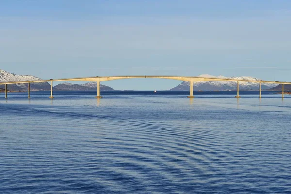 Sortland Bridge Wavy Blue Waters Sortlandssundet Strait Sortland Nordland Vesteralen — 스톡 사진