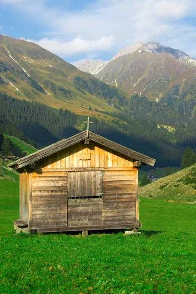 Granero Cabañas Prado Valle Stubai Tirol Austria Europa — Foto de Stock