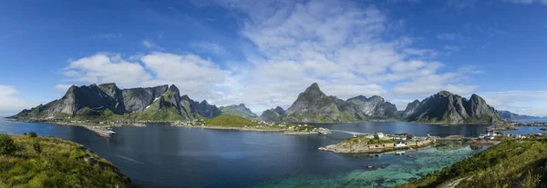 Olenilsoya Dan Reinefjord Lofoten Takımadaları Moskenesy Lofoten Norveç Avrupa — Stok fotoğraf