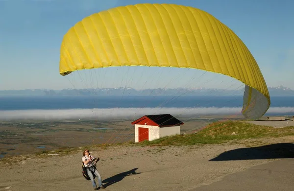 Paragliding Vesteraalen Norway Europe — Foto de Stock