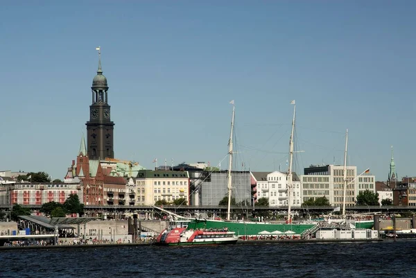 Vista Sul Fiume Elba Fino Landungsbrcken Porto Amburgo Amburgo Germania — Foto Stock