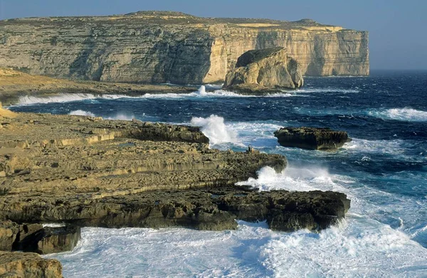 Costa Rocciosa Nella Baia Dwejra Isola Gozo Malta Europa — Foto Stock