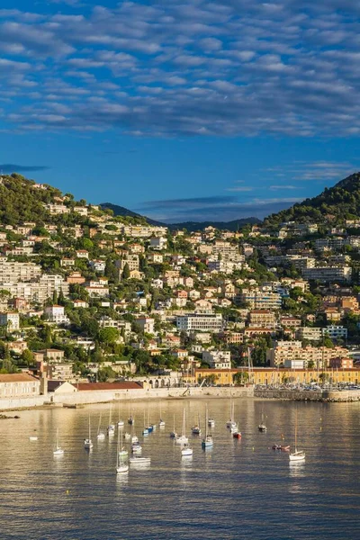 Stad Skyline Heuvel Zeilboten Baai Villefrance Sur Mer Provence Frankrijk — Stockfoto