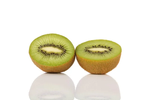 Kiwi Actinidia Deliciosa Cut Halves — Foto Stock