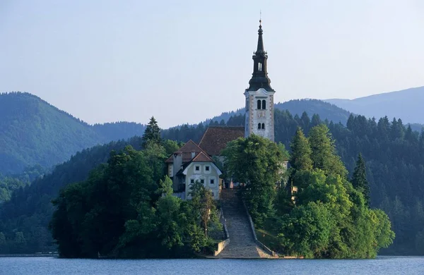 Wyspa Pielgrzymkowa Kościołem Jeziorze Bled Region Gorenjska Słowenia Europa — Zdjęcie stockowe