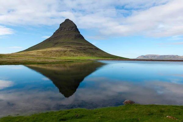 Kirkjufell Cerca Grundafjrdur Islandia Europa — Foto de Stock