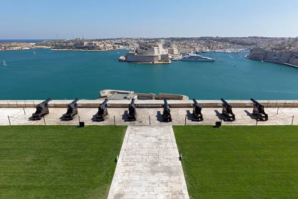 Cannons Saluting Battery View Three Cities Grand Harbor Valletta Malta — Stockfoto