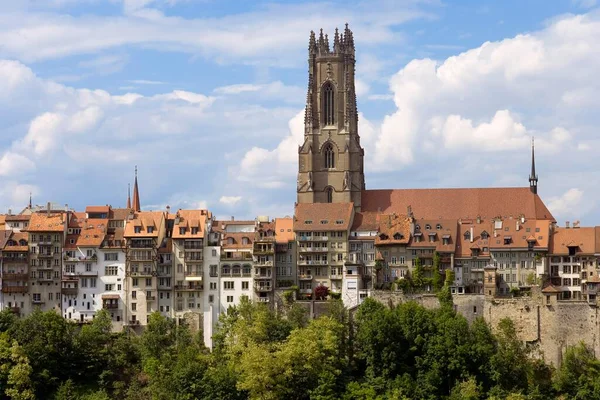 Old Part Freiburg Fribourg Switzerland Cathedral Niklaus Freiburg Situated Linguistic — Stok fotoğraf