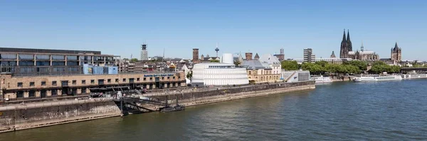 Deutsches Sport Olympiamuseum Schokoladenmuseum Dom Kirche Gro Martin Rheinufer Köln — Stockfoto