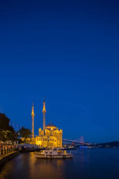 Meczet Ortakoy Nocą Stambule Turcja Azja — Zdjęcie stockowe