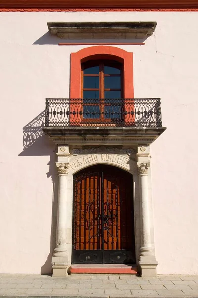 Fenster Tür Eines Kolonialen Gebäudes Oaxaca Mexiko Mittelamerika — Stockfoto