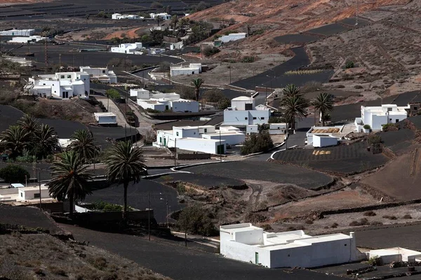 Lávová Pole Bílé Budovy Los Valles Lanzarote Kanárské Ostrovy Španělsko — Stock fotografie