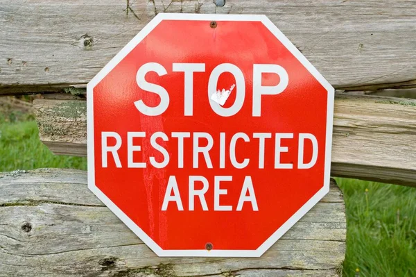 American Stop Sign Entry Sign — Stok fotoğraf