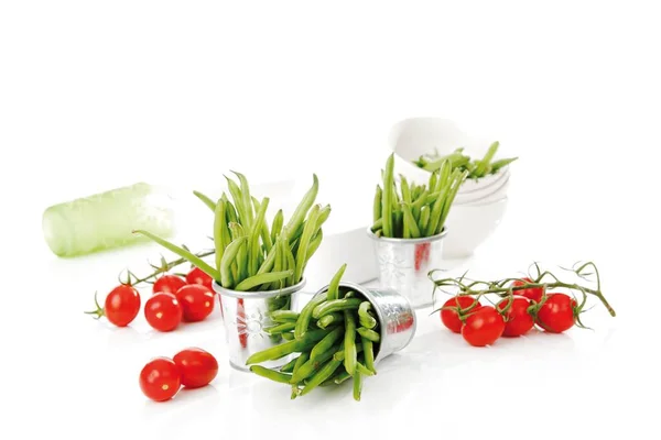 Frijoles Verdes Macetas Con Tomates Vid —  Fotos de Stock