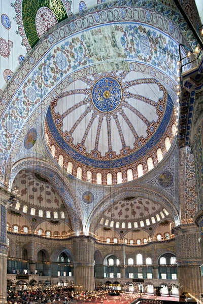 Tourists Visit Sultan Ahmet Mosque Design Turks Europe Sultan Ahmet — Fotografia de Stock