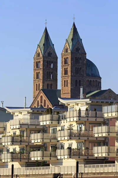 Speyer Cathedral Kaiserdom Modern Residential Building Front Speyer Rhineland Palatinate — ストック写真