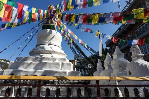 Stupa Avec Asie Prière Roues Namo Bouddha Népal Les Drapeaux — Photo