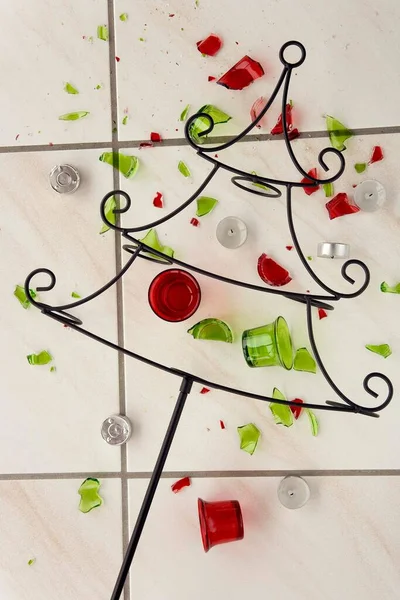Gebroken Kandelaar Gevormd Als Een Kerstboom — Stockfoto
