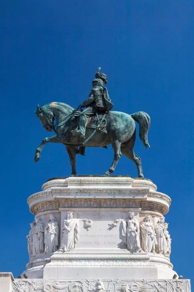 Bronze Statue Vittorio Emanuele Vittoriano National Monument Rome Italy Europe — ストック写真